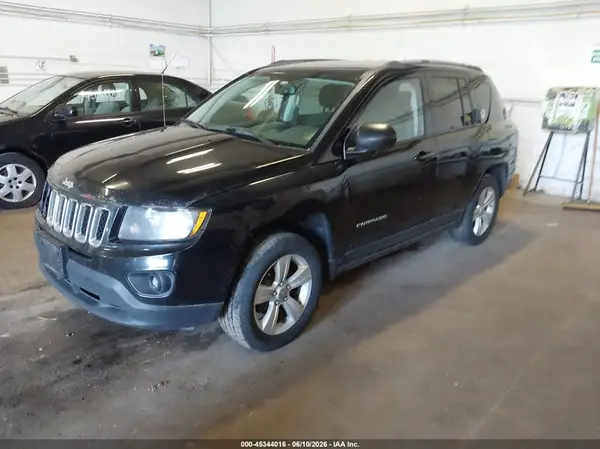 1C4NJDBB1GD663458 2016 JEEP COMPASS - Image 2