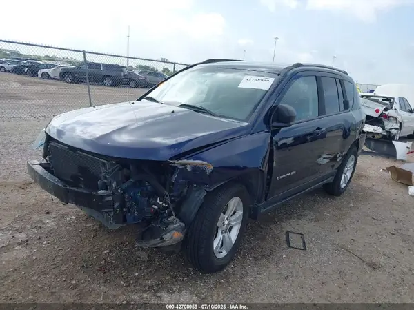 1C4NJDBB1GD686786 2016 JEEP COMPASS - Image 2