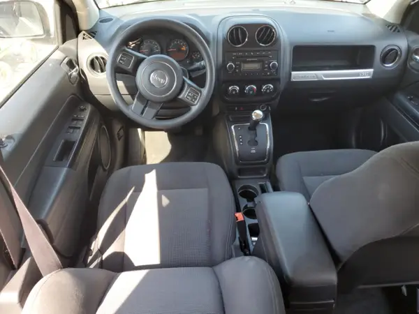 1C4NJDBB1GD692250 2016 JEEP COMPASS - Image 8
