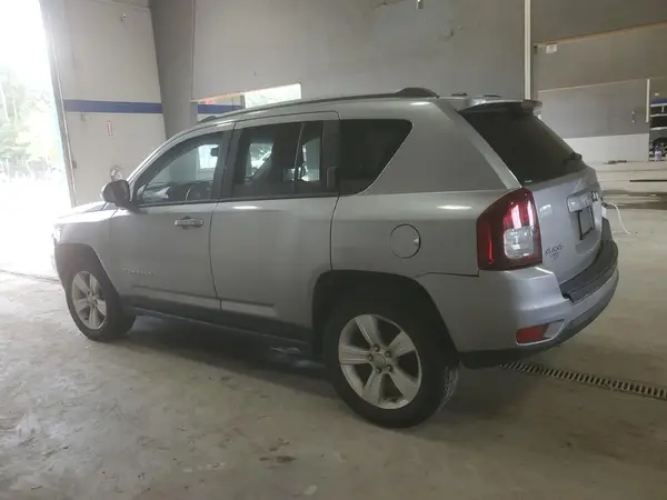 1C4NJDBB1GD723352 2016 JEEP COMPASS - Image 2