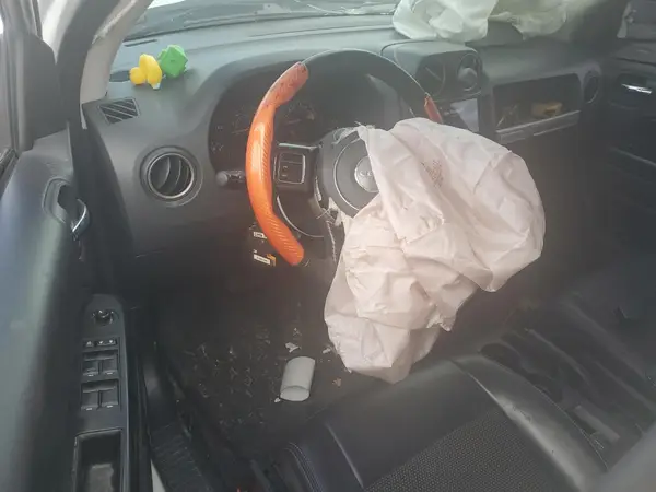 1C4NJDBB1GD737185 2016 JEEP COMPASS - Image 8