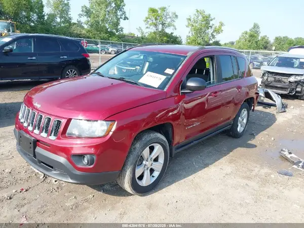1C4NJDBB1GD756142 2016 JEEP COMPASS - Image 2