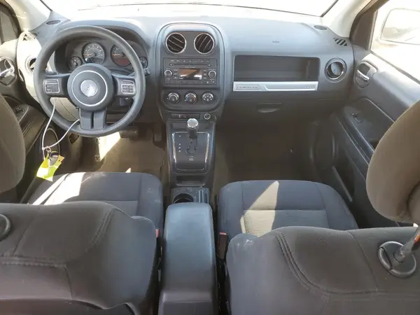 1C4NJDBB1GD779260 2016 JEEP COMPASS - Image 8