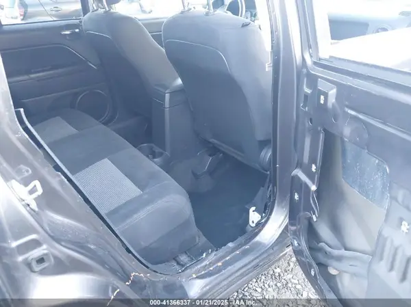 1C4NJDBB1GD780733 2016 JEEP COMPASS - Image 8