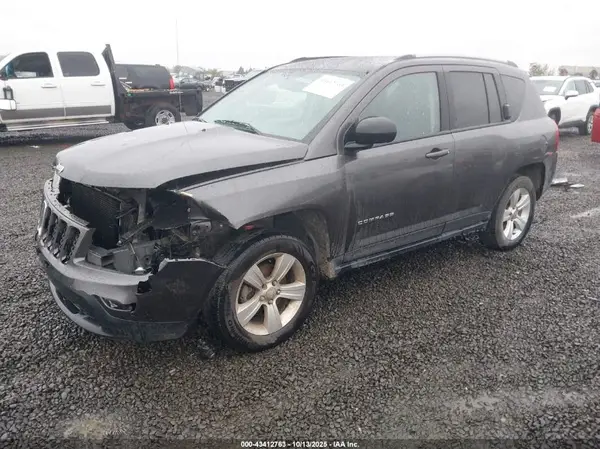 1C4NJDBB1GD780845 2016 JEEP COMPASS - Image 2