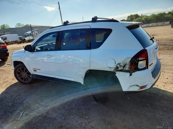 1C4NJDBB1GD799329 2016 JEEP COMPASS - Image 2
