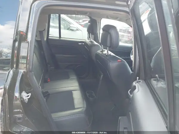 1C4NJDBB1GD809941 2016 JEEP COMPASS - Image 8