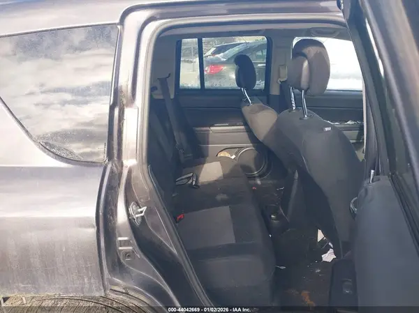 1C4NJDBB1HD106857 2017 JEEP COMPASS - Image 8