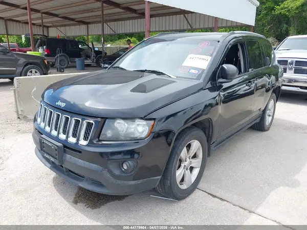 1C4NJDBB1HD107006 2017 JEEP COMPASS - Image 2