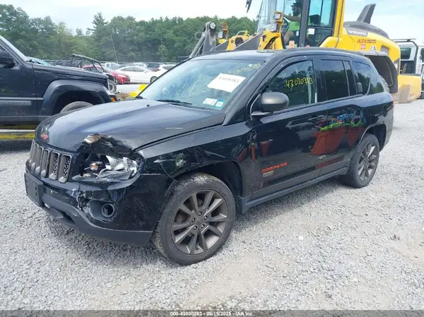1C4NJDBB1HD107409 2017 JEEP COMPASS - Image 2