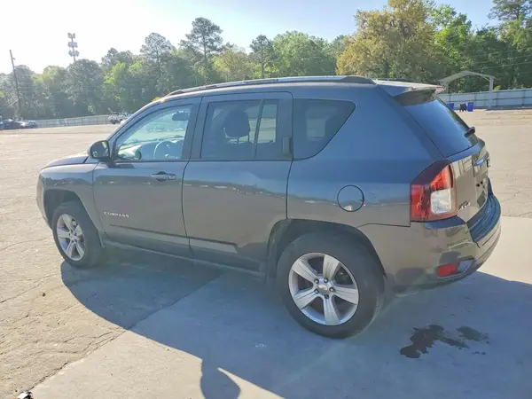 1C4NJDBB1HD126249 2017 JEEP COMPASS - Image 2