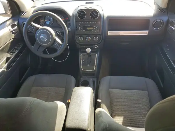 1C4NJDBB1HD126249 2017 JEEP COMPASS - Image 8