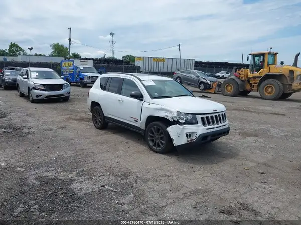 1C4NJDBB1HD135386 2017 JEEP COMPASS - Image 1