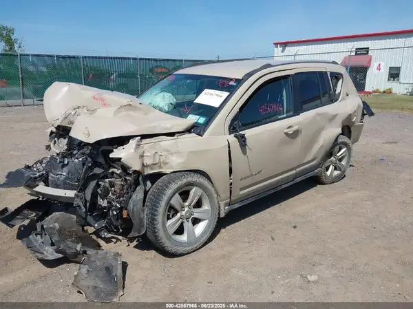 1C4NJDBB1HD177962 2017 JEEP COMPASS - Image 2