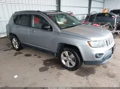 1C4NJDBB2GD518364 2016 JEEP COMPASS