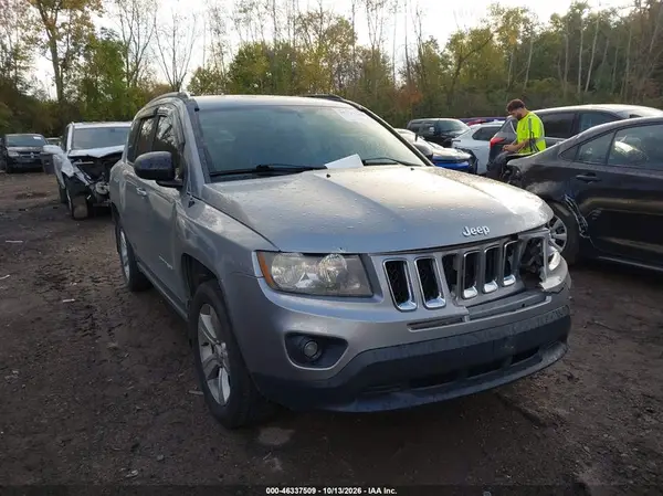 1C4NJDBB2GD535102 2016 JEEP COMPASS - Image 1