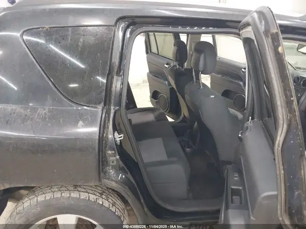 1C4NJDBB2GD535620 2016 JEEP COMPASS - Image 8