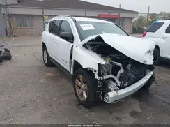 1C4NJDBB2GD610445 2016 JEEP COMPASS