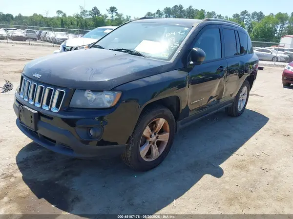1C4NJDBB2GD617735 2016 JEEP COMPASS - Image 2
