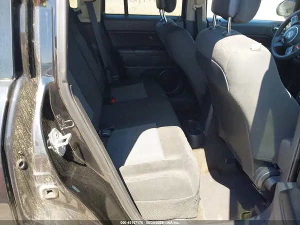 1C4NJDBB2GD617735 2016 JEEP COMPASS - Image 8