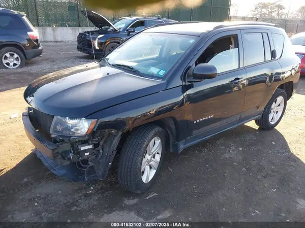 1C4NJDBB2GD638679 2016 JEEP COMPASS - Image 2