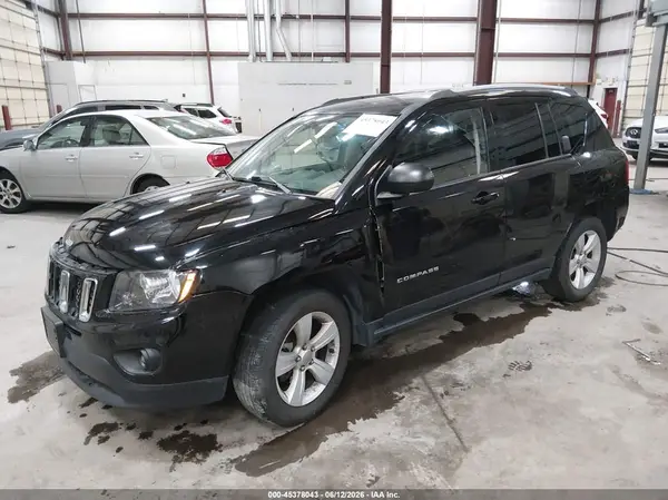 1C4NJDBB2GD662500 2016 JEEP COMPASS - Image 2