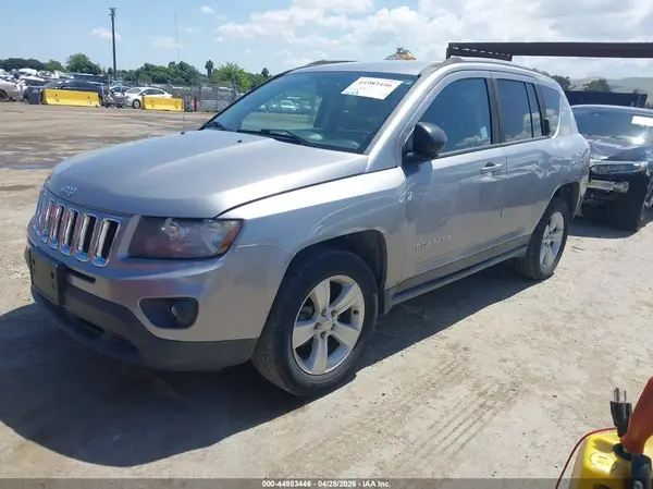 1C4NJDBB2GD686277 2016 JEEP COMPASS - Image 2