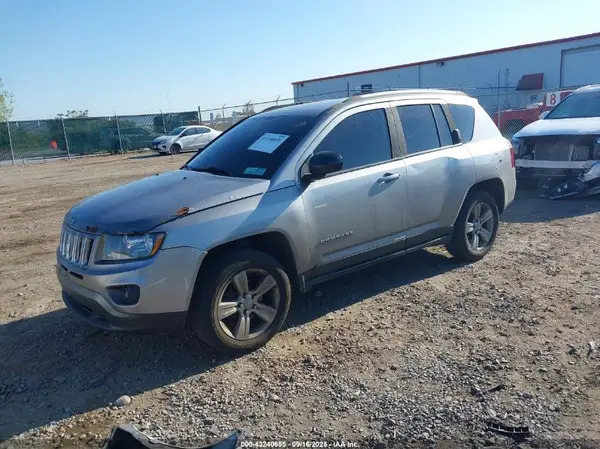 1C4NJDBB2GD722937 2016 JEEP COMPASS - Image 2