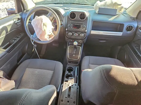 1C4NJDBB2GD756649 2016 JEEP COMPASS - Image 8