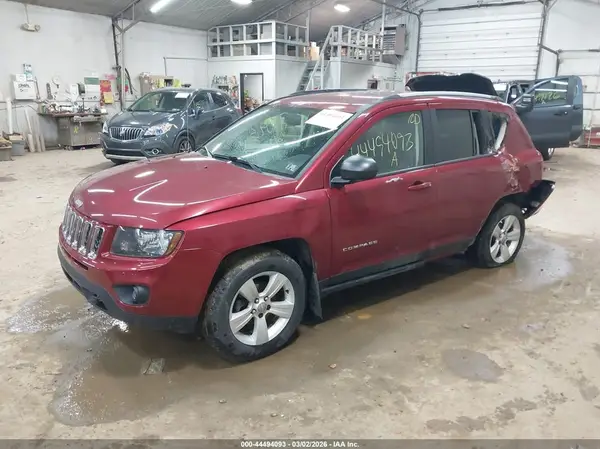 1C4NJDBB2GD759910 2016 JEEP COMPASS - Image 2