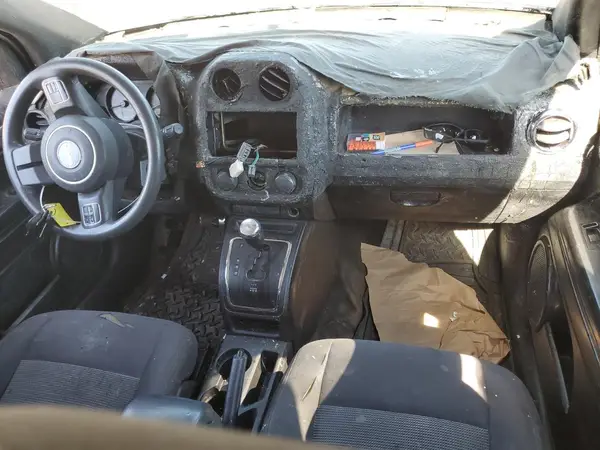 1C4NJDBB2GD779820 2016 JEEP COMPASS - Image 8