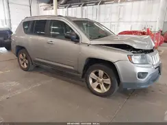 1C4NJDBB2GD780028 2016 JEEP COMPASS