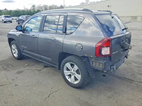 1C4NJDBB2GD780739 2016 JEEP COMPASS - Image 2