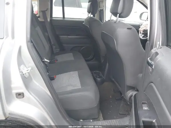 1C4NJDBB2GD782829 2016 JEEP COMPASS - Image 8