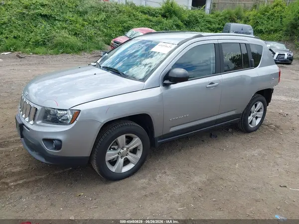 1C4NJDBB2GD797184 2016 JEEP COMPASS - Image 2