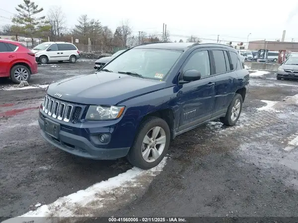 1C4NJDBB2HD105927 2017 JEEP COMPASS - Image 2