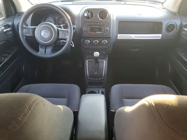 1C4NJDBB2HD106852 2017 JEEP COMPASS - Image 8