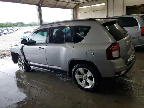 1C4NJDBB2HD139107 2017 JEEP COMPASS - Image 2