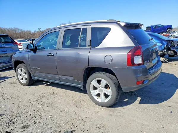 1C4NJDBB2HD142573 2017 JEEP COMPASS - Image 2
