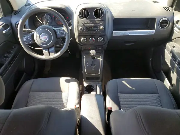 1C4NJDBB2HD142573 2017 JEEP COMPASS - Image 8
