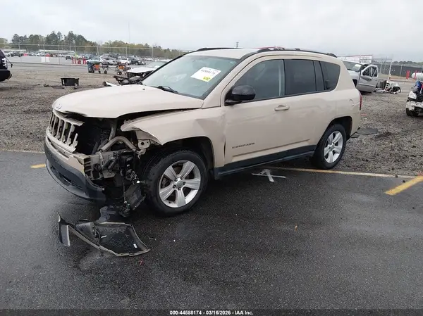 1C4NJDBB2HD154433 2017 JEEP COMPASS - Image 2
