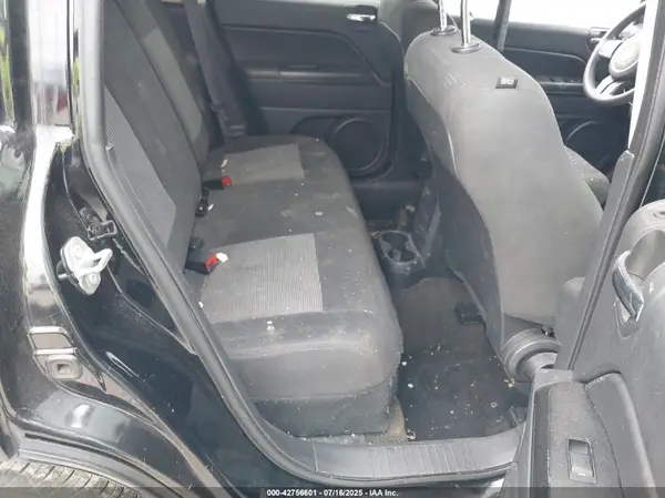 1C4NJDBB2HD167652 2017 JEEP COMPASS - Image 8