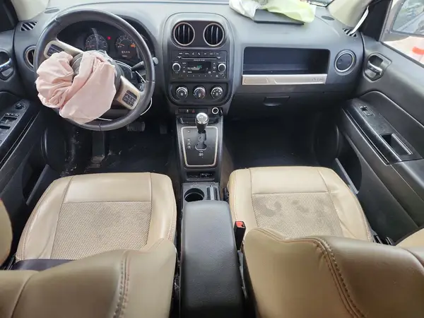 1C4NJDBB2HD173600 2017 JEEP COMPASS - Image 8