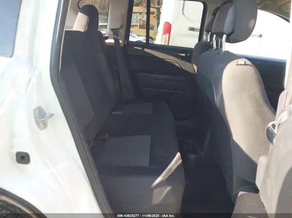 1C4NJDBB3GD566584 2016 JEEP COMPASS - Image 8