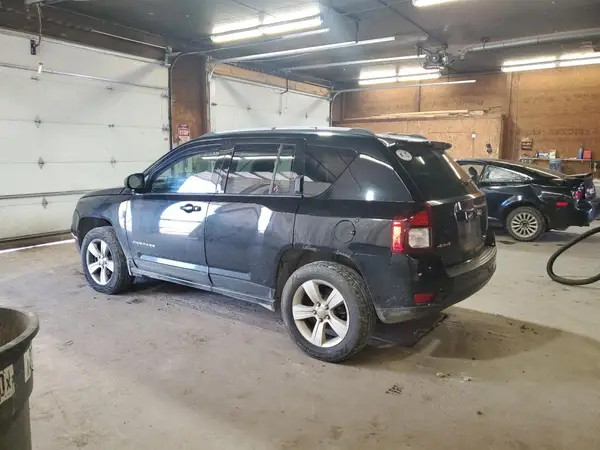 1C4NJDBB3GD631921 2016 JEEP COMPASS - Image 2