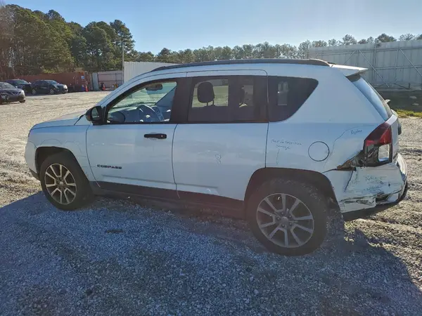 1C4NJDBB3GD653496 2016 JEEP COMPASS - Image 2