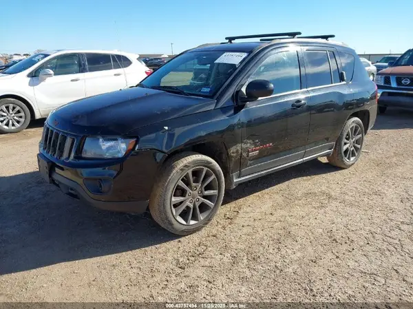 1C4NJDBB3GD674882 2016 JEEP COMPASS - Image 2