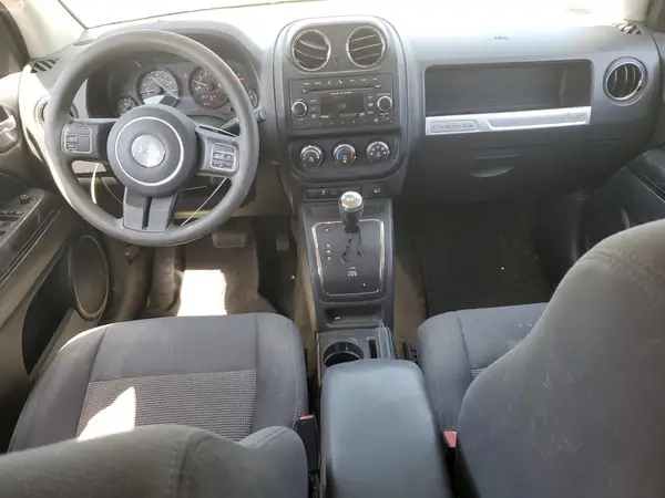 1C4NJDBB3GD686370 2016 JEEP COMPASS - Image 8