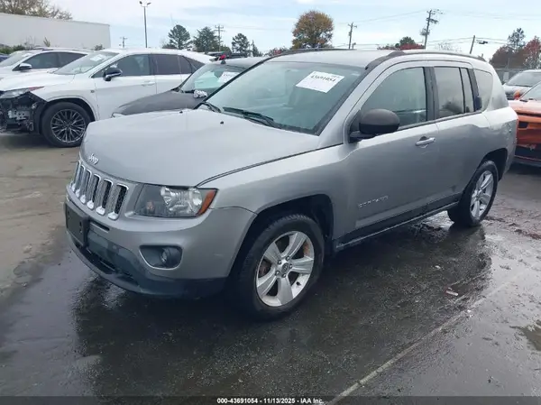 1C4NJDBB3GD713082 2016 JEEP COMPASS - Image 2