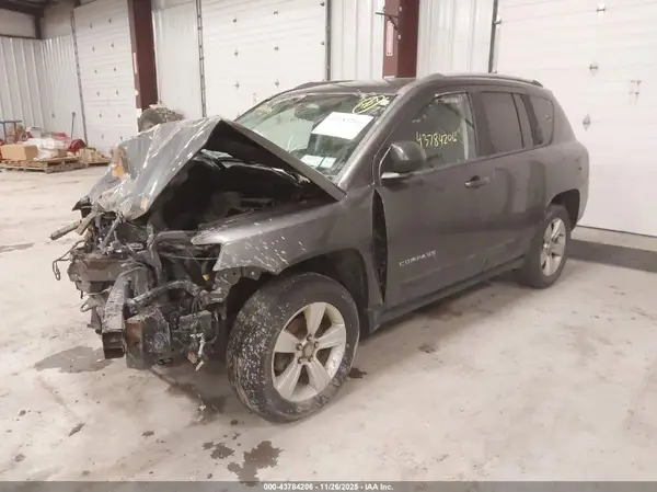 1C4NJDBB3GD757308 2016 JEEP COMPASS - Image 2